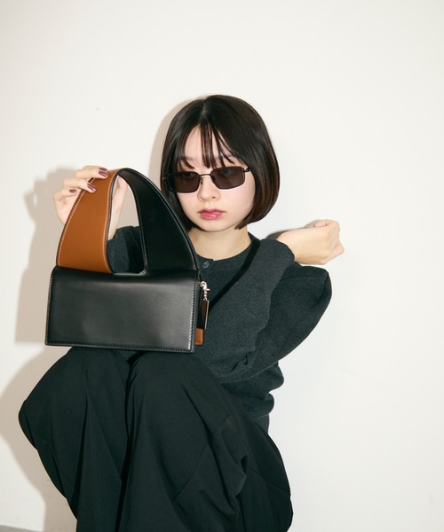 TONER（トナー）の「バイカラーブロックハンドルバッグ/ロゴプレート付き（ハンドバッグ・レディース・ブラック/ブラウン・FREE）」の5枚目の写真