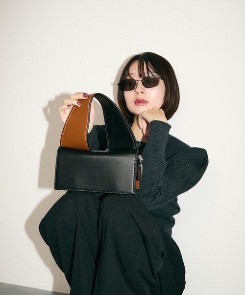 TONER（トナー）の「バイカラーブロックハンドルバッグ/ロゴプレート付き（ハンドバッグ・レディース・ブラック/ブラウン・FREE）」の6枚目の写真