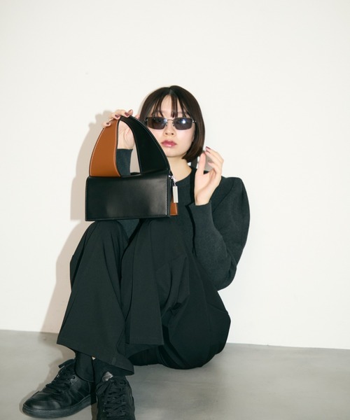 TONER（トナー）の「バイカラーブロックハンドルバッグ/ロゴプレート付き（ハンドバッグ・レディース・ブラック/ブラウン・FREE）」の11枚目の写真