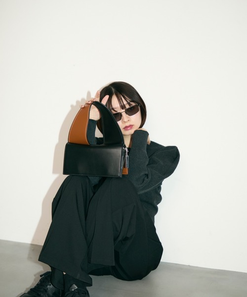 TONER（トナー）の「バイカラーブロックハンドルバッグ/ロゴプレート付き（ハンドバッグ・レディース・ブラック/ブラウン・FREE）」の13枚目の写真