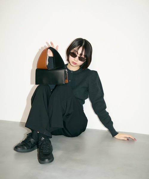 TONER（トナー）の「バイカラーブロックハンドルバッグ/ロゴプレート付き（ハンドバッグ・レディース・ブラック/ブラウン・FREE）」の16枚目の写真