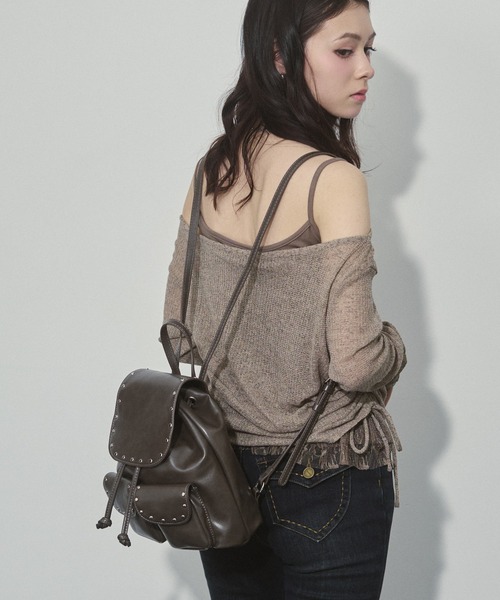 ENVYM（アンビー）の「スタッズ ミニ リュック（バックパック/リュック・レディース・ブラック/モカ・FREE）」の7枚目の写真