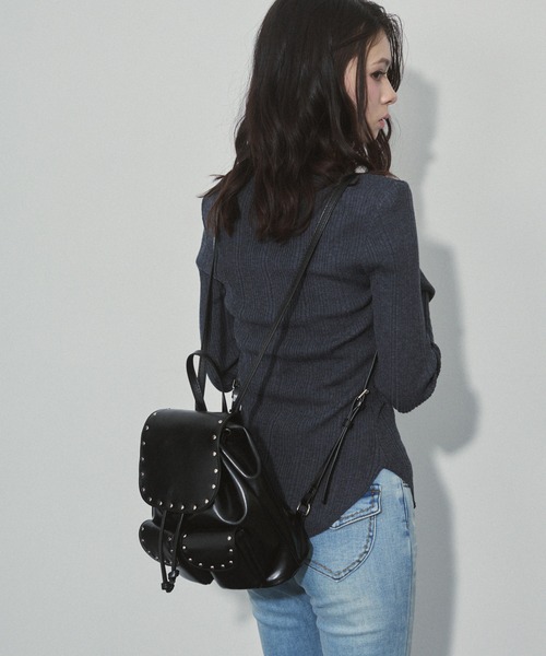 ENVYM（アンビー）の「スタッズ ミニ リュック（バックパック/リュック・レディース・ブラック/モカ・FREE）」の11枚目の写真