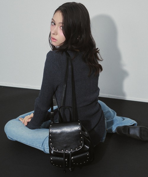 ENVYM（アンビー）の「スタッズ ミニ リュック（バックパック/リュック・レディース・ブラック/モカ・FREE）」の13枚目の写真