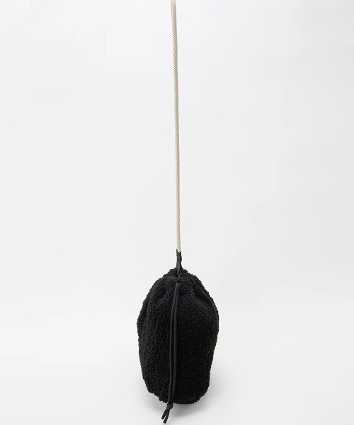 BILLABONG（ビラボン）の「【BILLABONG/ビラボン】BOA SHOULDER BAG/もこもこボア巾着(きんちゃく)バッグ（ショルダーバッグ・レディース・ブラック/レオパード・FREE）」の15枚目の写真