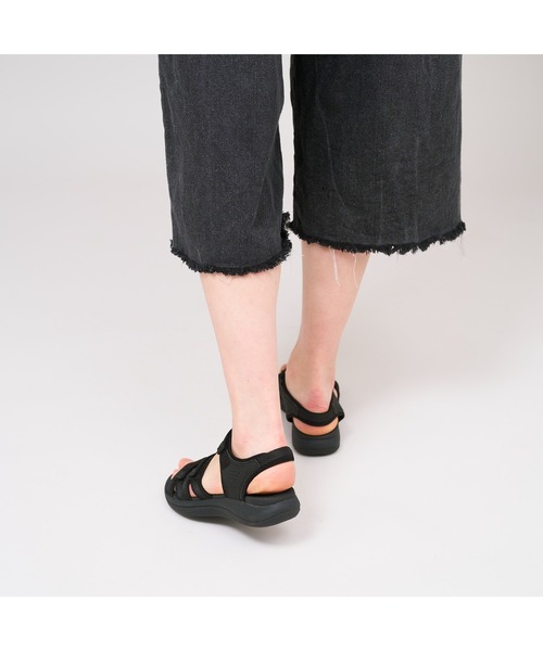 Clarks(クラークス)の「Mira Madi / ミラマディ (ブラック)(サンダル・レディース・ブラック・UK3/UK3.5/UK4/UK4.5/UK5/UK5.5/UK6)」の16枚目の写真