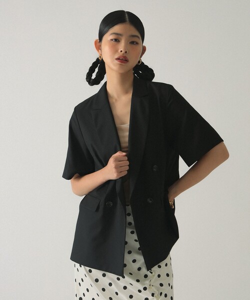 Ray BEAMS(レイビームス)の「4ボタン ダブル ハーフスリーブ ジャケット 26SS(テーラードジャケット・レディース・グレー/ブラック・0/1)」の2枚目の写真