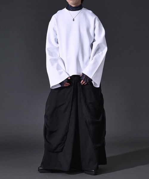 Ellno Loset(エルノロゼット)の「バックフラワー刺繍ポンチロンT(Tシャツ/カットソー・メンズ・ブラック/オフホワイト・LARGE/MEDIUM/SMALL)」の13枚目の写真