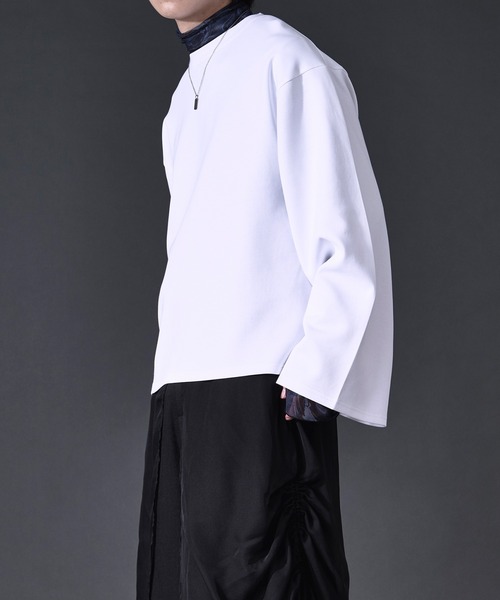Ellno Loset(エルノロゼット)の「バックフラワー刺繍ポンチロンT(Tシャツ/カットソー・メンズ・ブラック/オフホワイト・LARGE/MEDIUM/SMALL)」の14枚目の写真