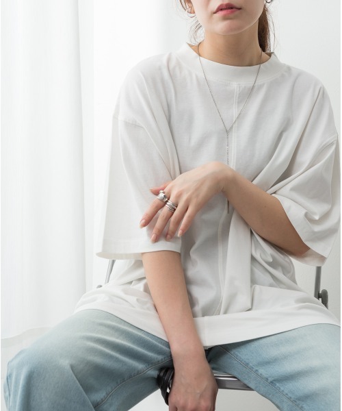 aity(アイティ)の「M-5L オーバーサイズ コットンパネルTシャツ(Tシャツ/カットソー・レディース・オフホワイト/チャコールグレー/ブラック/ミント/杢グレー・4L~5L/LL~3L/M~L)」の2枚目の写真