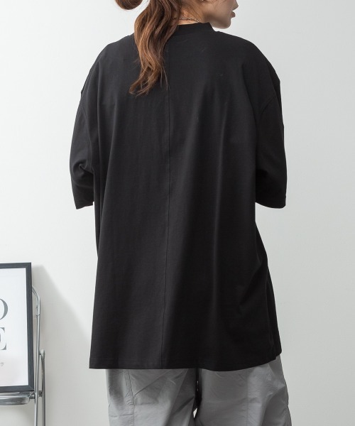 aity(アイティ)の「M-5L オーバーサイズ コットンパネルTシャツ(Tシャツ/カットソー・レディース・オフホワイト/チャコールグレー/ブラック/ミント/杢グレー・4L~5L/LL~3L/M~L)」の20枚目の写真
