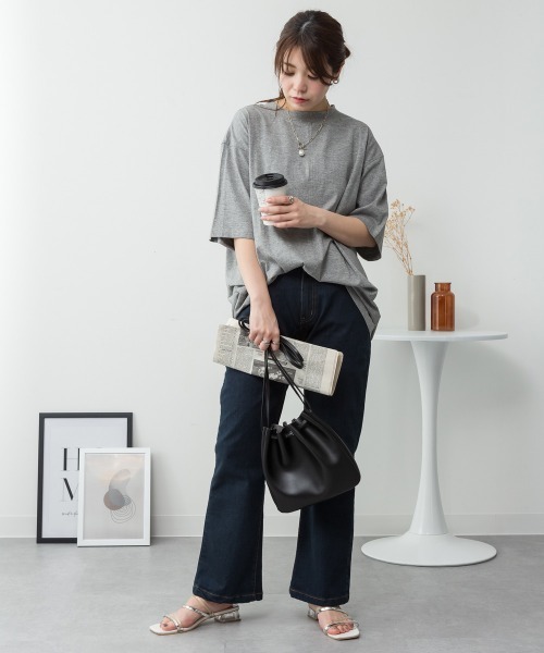 aity(アイティ)の「M-5L オーバーサイズ コットンパネルTシャツ(Tシャツ/カットソー・レディース・オフホワイト/チャコールグレー/ブラック/ミント/杢グレー・4L~5L/LL~3L/M~L)」の7枚目の写真