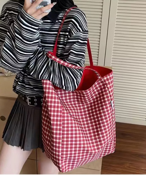 ammy.（エイミードット）の「【 ammy. / エイミードット 】 2way リバーシブル ミックス パターントートバッグ（トートバッグ・レディース・ブルー系/レッド系/ネイビー系/ベージュ系/スカイブルー系/ブラウン系・FREE）」の17枚目の写真