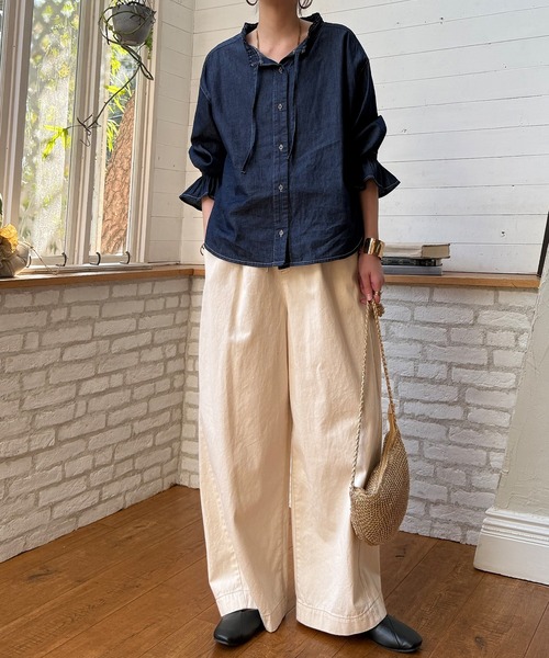 LBC（エルビーシー）の「デニムコットンシャーリングブラウス（シャツ/ブラウス・レディース・ブルー/ブラック/ホワイト・M）」の9枚目の写真