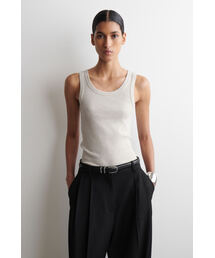 COS（コス）の「リブ編みコットンタンクトップ（タンクトップ）」