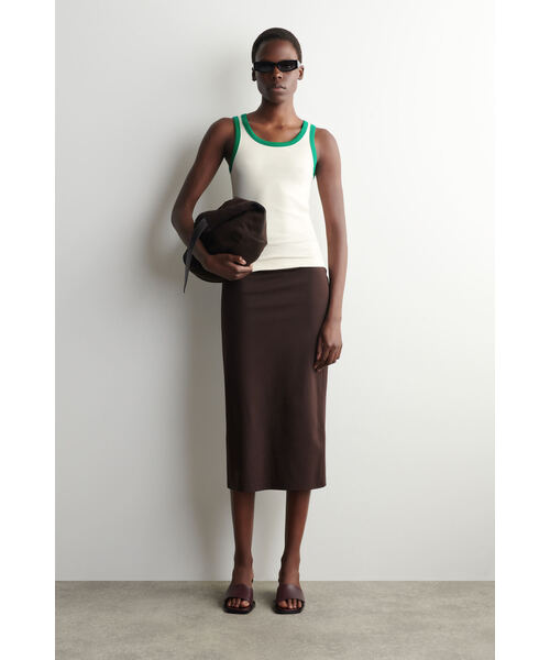 COS(コス)の「リブ編みコットンタンクトップ(タンクトップ・レディース・ホワイト系/ブラック/ベージュ系その他/ホワイト×グリーン/ブラウン系その他・XS/36/38/L/M)」の18枚目の写真