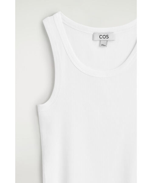 COS(コス)の「リブ編みコットンタンクトップ(タンクトップ・レディース・ホワイト系/ブラック/ベージュ系その他/ホワイト×グリーン/ブラウン系その他・XS/36/38/L/M)」の11枚目の写真