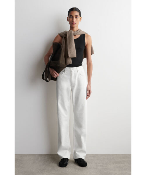 COS(コス)の「リブ編みコットンタンクトップ(タンクトップ・レディース・ホワイト系/ブラック/ベージュ系その他/ホワイト×グリーン/ブラウン系その他・XS/36/38/L/M)」の12枚目の写真