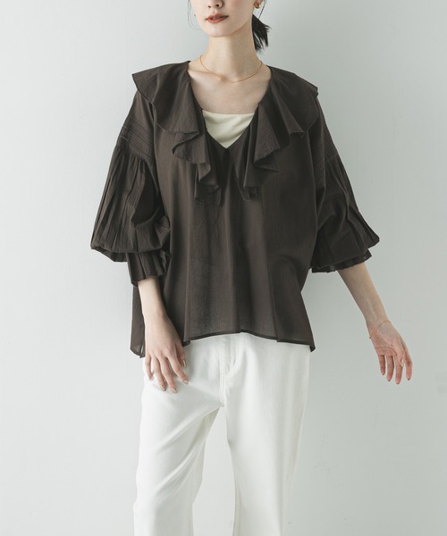 URBAN RESEARCH（アーバンリサーチ）の「コットンボイルラッフルブラウス（シャツ/ブラウス・レディース・ブラウン/イエロー/ブルー系その他/オフホワイト・FREE）」の21枚目の写真