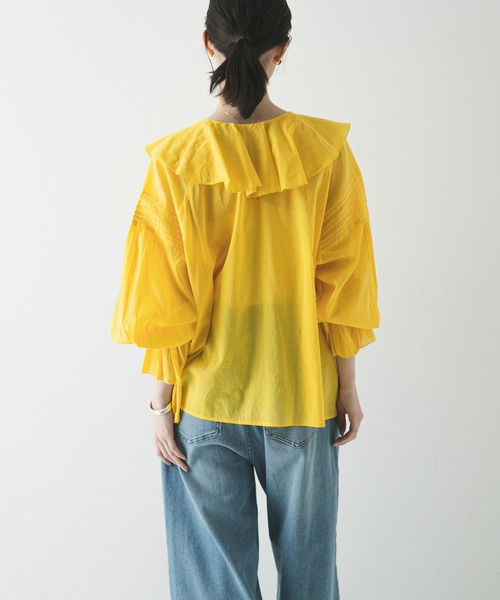 URBAN RESEARCH（アーバンリサーチ）の「コットンボイルラッフルブラウス（シャツ/ブラウス・レディース・ブラウン/イエロー/ブルー系その他/オフホワイト・FREE）」の15枚目の写真