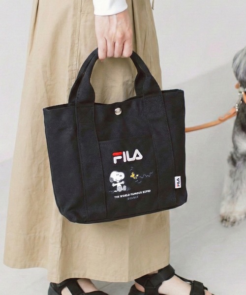FILA(フィラ)の「FILA Peanuts/フィラ ピーナッツ SNOOPY トートバッグ キャンバス 内側仕切り(トートバッグ・レディース・ブラック/ベージュ/ネイビー・FREE)」の1枚目の写真