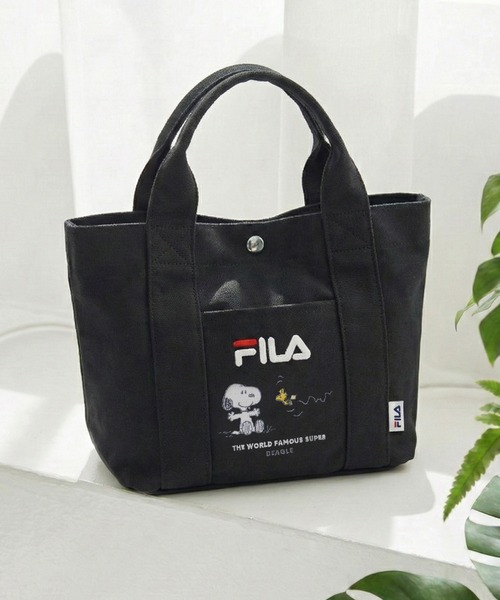 FILA(フィラ)の「FILA Peanuts/フィラ ピーナッツ SNOOPY トートバッグ キャンバス 内側仕切り(トートバッグ・レディース・ブラック/ベージュ/ネイビー・FREE)」の4枚目の写真