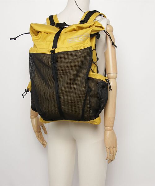 KEEN（キーン）の「NYLON DAYPACK / ナイロン デイパック（バックパック/リュック・メンズ・イエロー系その他・OS）」の5枚目の写真