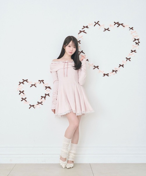 Rose Muse(ロゼミューズ)の「Off shoulder lace mini o/p(ワンピース・レディース・グレー/ピンク・FREE)」の5枚目の写真