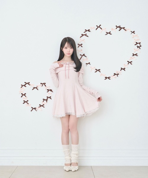 Rose Muse(ロゼミューズ)の「Off shoulder lace mini o/p(ワンピース・レディース・グレー/ピンク・FREE)」の6枚目の写真