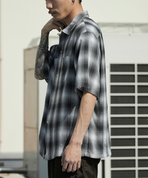 TOWNCRAFT（タウンクラフト）の「TOWNCRAFT/タウンクラフト 60S LOOP COLLAR SHIRT オンブレチェック オープンカラー 2026年春夏（シャツ/ブラウス・メンズ・ブラック/グレー・M/L）」の20枚目の写真