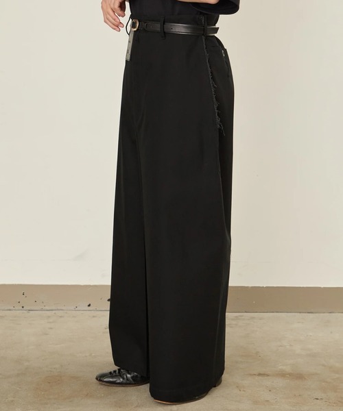 I'm here:(アイムヒアー)の「【i'm here :】" TUBE " PANTS(スラックス・メンズ・ネイビー/ブラック/ブラウン・L/M)」の6枚目の写真