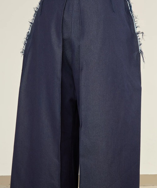 I'm here:(アイムヒアー)の「【i'm here :】" TUBE " PANTS(スラックス・メンズ・ネイビー/ブラック/ブラウン・L/M)」の12枚目の写真
