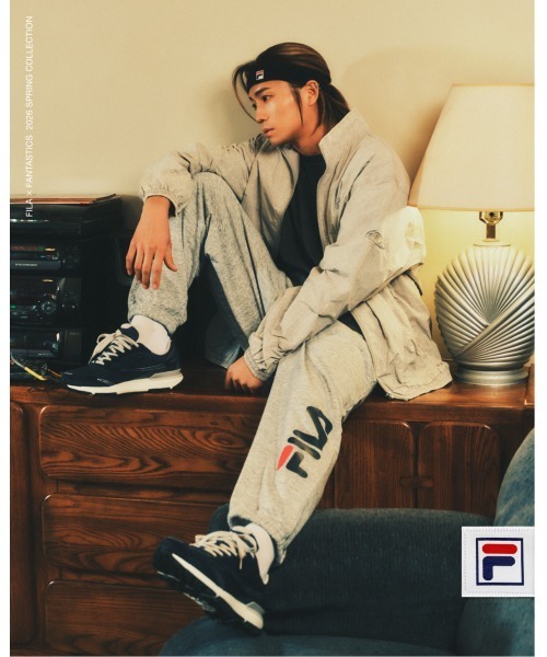 FILA(フィラ)の「TRACK JACKET(ナイロンジャケット・メンズ・ネイビー/アイボリー/ライトグレー・XL/L/M/S)」の13枚目の写真