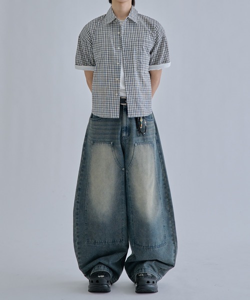 EPNK(イーピーエヌケー)の「Cropped Seersucker check Shirt / クロップドシアサッカーチェックシャツ(シャツ/ブラウス・メンズ・ブラック/サックスブルー/アイボリー・SMALL/MEDIUM/LARGE)」の9枚目の写真