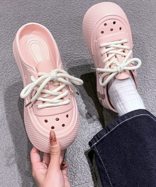 Vipoa（ヴィポア）の「Laceup slipon Crocs（サンダル・レディース・ホワイト/ブラック/ピンク・MEDIUM/SMALL/LARGE）」の17枚目の写真