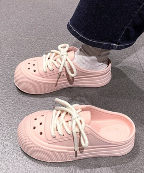 Vipoa（ヴィポア）の「Laceup slipon Crocs（サンダル・レディース・ホワイト/ブラック/ピンク・MEDIUM/SMALL/LARGE）」の16枚目の写真