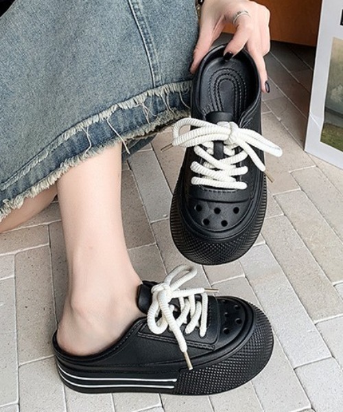 Vipoa（ヴィポア）の「Laceup slipon Crocs（サンダル・レディース・ホワイト/ブラック/ピンク・MEDIUM/SMALL/LARGE）」の11枚目の写真