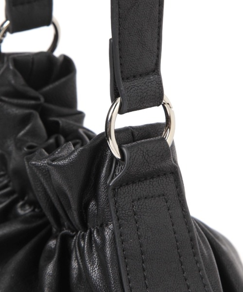 LAKOLE（ラコレ）の「2WAYクチギャザーミニショルダーバッグ / 660845（ショルダーバッグ・レディース・ライトグレー/オフホワイト/ブラック・FREE）」の11枚目の写真