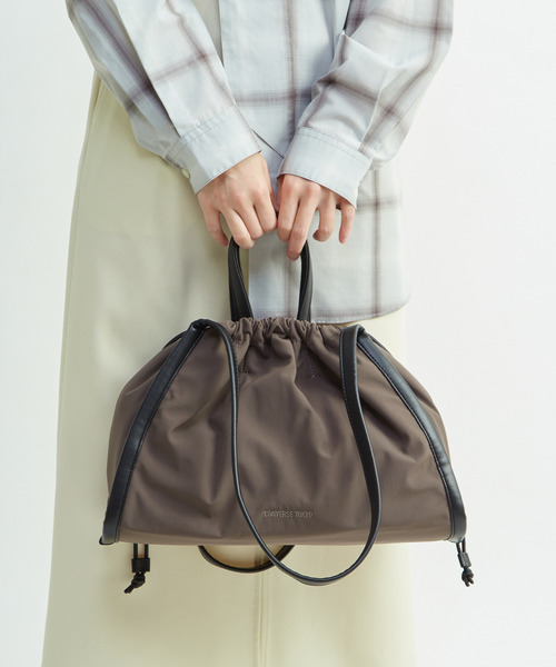CONVERSE TOKYO(コンバーストウキョウ)の「GATHERED HANDLE TOTE BAG(トートバッグ・レディース・ブラック/グレー・FREE)」の6枚目の写真