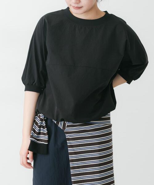 EKAL（エカル）の「『吸水速乾/通気性/軽量』DOT AIR SHORT-SLEEVE PULLOVER（Tシャツ/カットソー・レディース・ブラック/チャコールグレー/オレンジ系その他/ブラウン・ONE）」の2枚目の写真