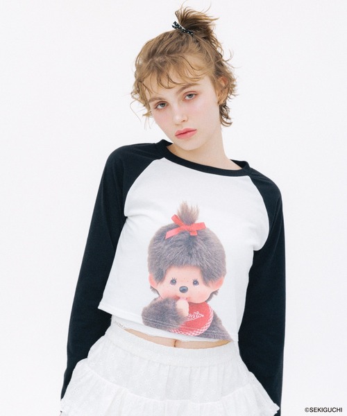 Heather(ヘザー)の「【モンチッチ×Heather】ラグランTEE 659563(Tシャツ/カットソー・レディース・レッド/ブラック・FREE)」の2枚目の写真