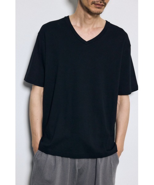 AZUL by moussy（アズールバイマウジー）の「超長綿フライスVネックTシャツ　半袖　春服　夏服　秋服　インナー（Tシャツ/カットソー・メンズ・ブラック/ホワイト/グレー・SMALL/MEDIUM/LARGE）」の14枚目の写真