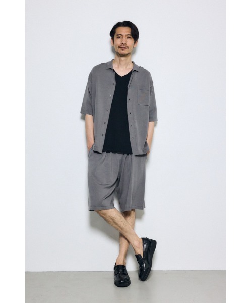 AZUL by moussy（アズールバイマウジー）の「超長綿フライスVネックTシャツ　半袖　春服　夏服　秋服　インナー（Tシャツ/カットソー・メンズ・ブラック/ホワイト/グレー・SMALL/MEDIUM/LARGE）」の17枚目の写真