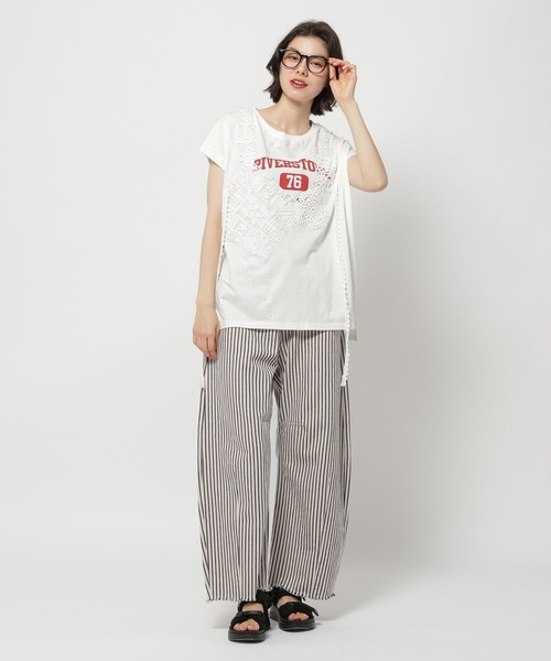 niko and...(ニコアンド)の「ヴィンテージグラフィックレースTシャツ(Tシャツ/カットソー・レディース・オフホワイト/ナチュラル/パープル/ダークブラウン・MEDIUM/LARGE)」の19枚目の写真