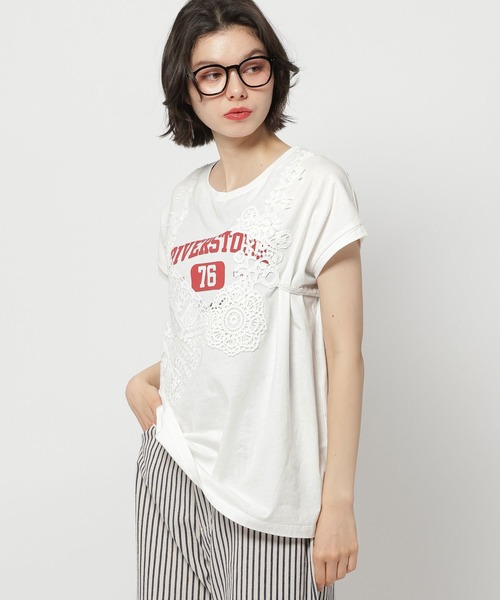 niko and...(ニコアンド)の「ヴィンテージグラフィックレースTシャツ(Tシャツ/カットソー・レディース・オフホワイト/ナチュラル/パープル/ダークブラウン・MEDIUM/LARGE)」の22枚目の写真