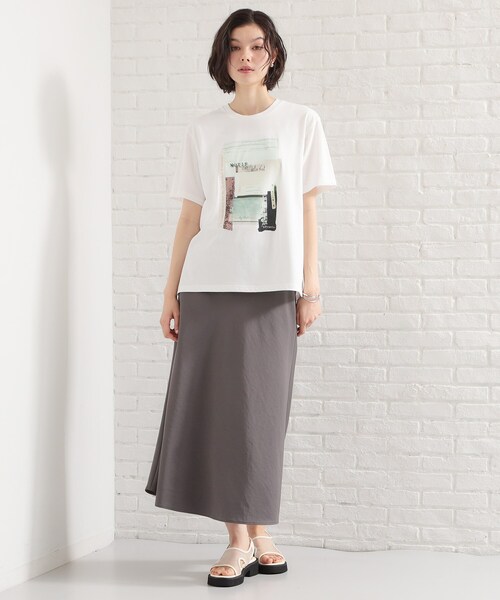 THE SHOP TK （ザ ショップ ティーケー ）の「【ひんやりさらさら】ロゴアソートクルーネックTシャツ（Tシャツ/カットソー・レディース・ブラック/ホワイト系3/オフホワイト/ブラウン系その他2/アイボリー系/ブラック系その他・12/13）」の21枚目の写真