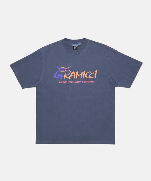 Gramicci（グラミチ）の「Gramicci & ALWAYTH AL8TH GRAPHIC T-SHIRT / グラミチアンドオルウェイズグラフィックTシャツ Gramicci グラミチ（Tシャツ/カットソー・メンズ・ブルー/グリーン/レッド・M/L/XL/S）」の3枚目の写真