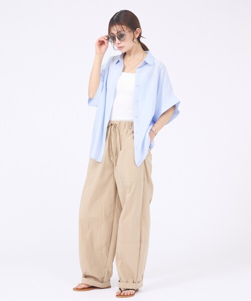 abahouse mavie(アバハウスマヴィ)の「【着痩せシルエット】フレンチスリーブシャツ(シャツ/ブラウス・レディース・サックスブルー/チャコールグレー/ホワイト・フリー)」の8枚目の写真