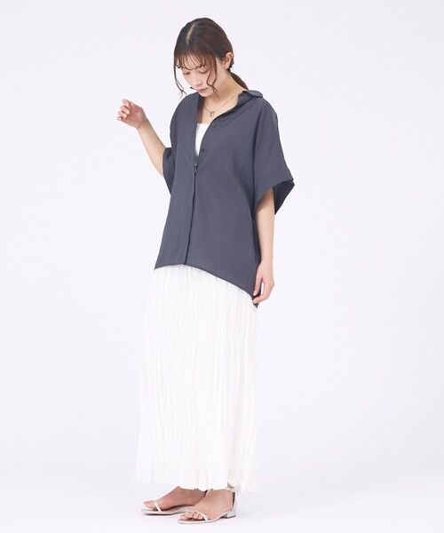 abahouse mavie(アバハウスマヴィ)の「【着痩せシルエット】フレンチスリーブシャツ(シャツ/ブラウス・レディース・サックスブルー/チャコールグレー/ホワイト・フリー)」の13枚目の写真