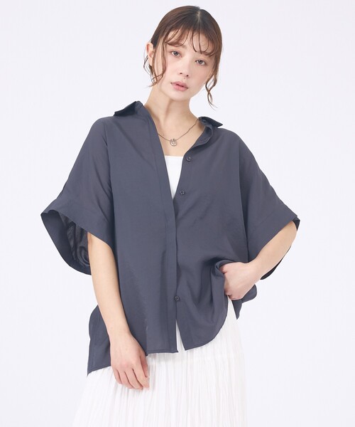 abahouse mavie(アバハウスマヴィ)の「【着痩せシルエット】フレンチスリーブシャツ(シャツ/ブラウス・レディース・サックスブルー/チャコールグレー/ホワイト・フリー)」の14枚目の写真